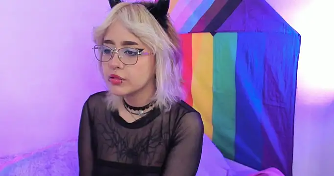 Snapshot of NekoWaifu chatting on September 2025 12:32:01 PM NekoWaifu online show from September 2025 12:32:01 PM
