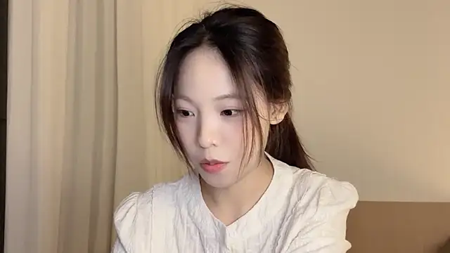 Meng 777 online show from October 2025 11:03:01 AM