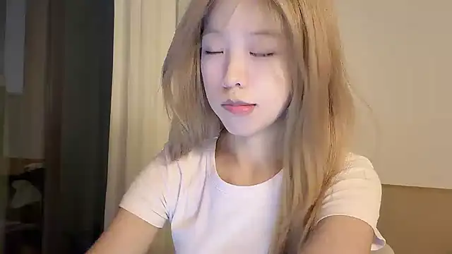 Snapshot of Meng_777 chatting on May 2026 01:38:02 PM Meng 777 online show from May 2026 01:38:02 PM