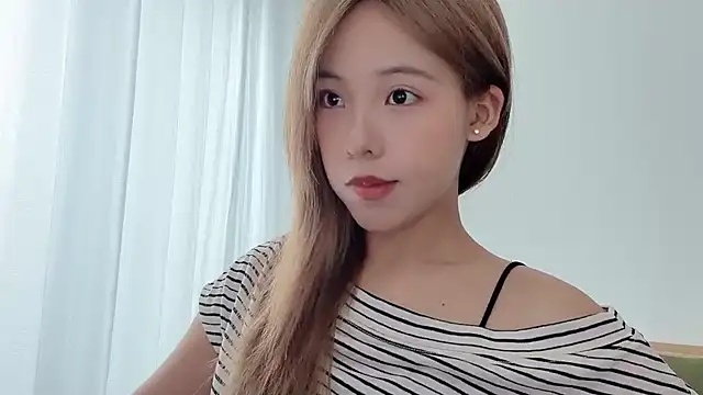 Snapshot of Meng_777 chatting on June 2026 07:30:01 AM Meng 777 online show from June 2026 07:30:01 AM