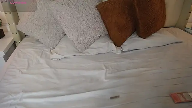 bycandy  online show from February 2026 01:07:02 PM