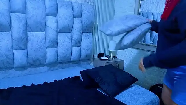 sofiagutierrez   online show from November 2025 10:52:01 PM