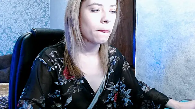 Kate  Loves online show from March 2026 07:41:01 PM