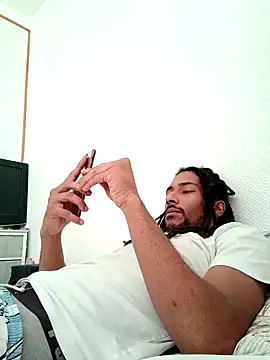 Mikaaa97 online show from October 2025 12:25:02 PM