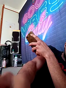 Mikaaa97 online show from March 2026 07:25:02 AM