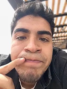 Snapshot of tomy_hot20 chatting on October 2025 03:07:01 PM tomy hot20 online show from October 2025 03:07:01 PM