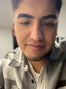 Snapshot of tomy_hot20 chatting on November 2025 04:15:02 AM tomy hot20 online show from November 2025 04:15:02 AM