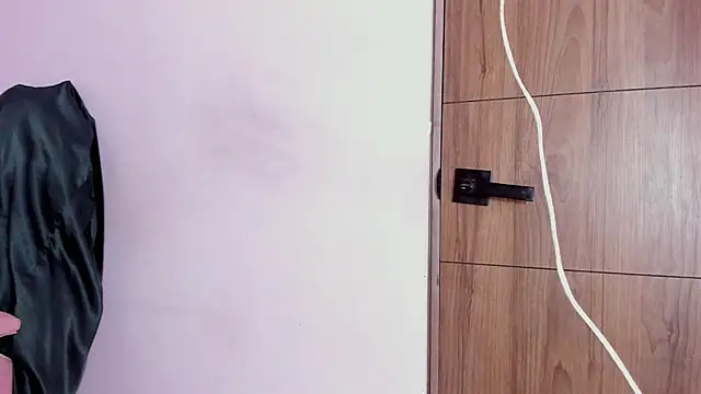 Snapshot of Yuni_kim chatting on October 2025 03:25:01 PM Yuni kim online show from October 2025 03:25:01 PM