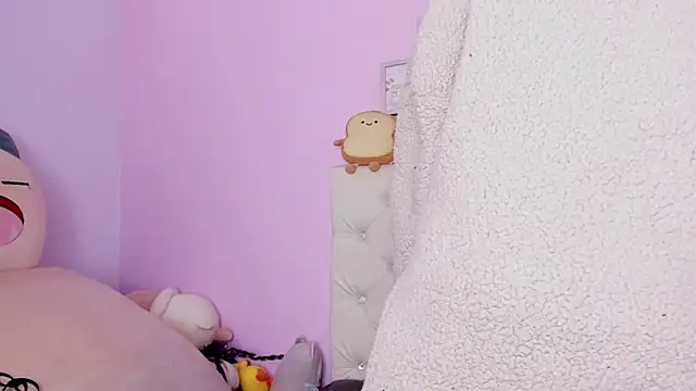 Snapshot of Yuni_kim chatting on November 2025 03:23:02 PM Yuni kim online show from November 2025 03:23:02 PM