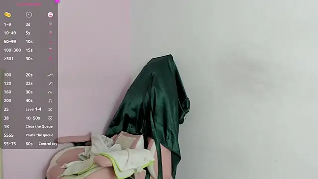 Snapshot of Yuni_kim chatting on November 2025 04:18:01 PM Yuni kim online show from November 2025 04:18:01 PM