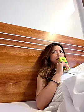 MaiHoang2k online show from October 2025 03:30:01 AM