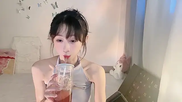 ai-ai-mi online show from October 2025 05:44:02 AM