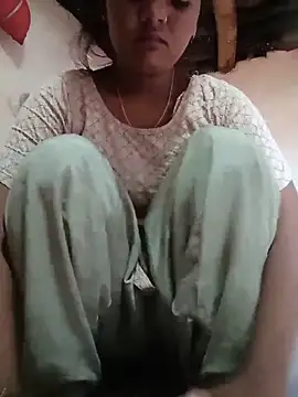 Hot Shredha online show from September 2025 01:32:02 AM