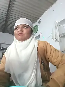 Hot Shredha online show from November 2025 01:55:02 PM