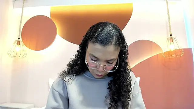 SweetStarr  online show from September 2025 12:41:01 PM