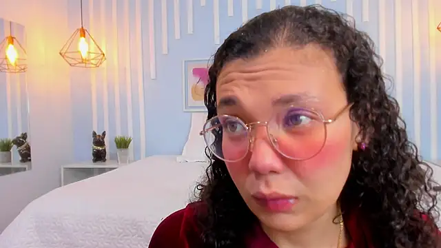 SweetStarr  online show from October 2025 01:53:02 PM