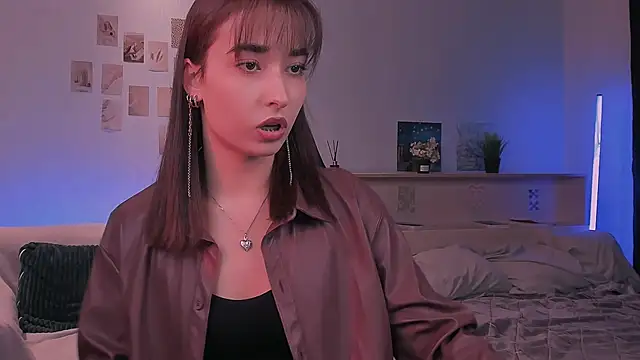 yourfitoviolett online show from October 2025 06:08:01 PM