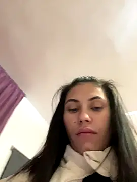 Snapshot of Sweet_Lya09 chatting on October 2025 04:35:01 AM Sweet Lya09 online show from October 2025 04:35:01 AM