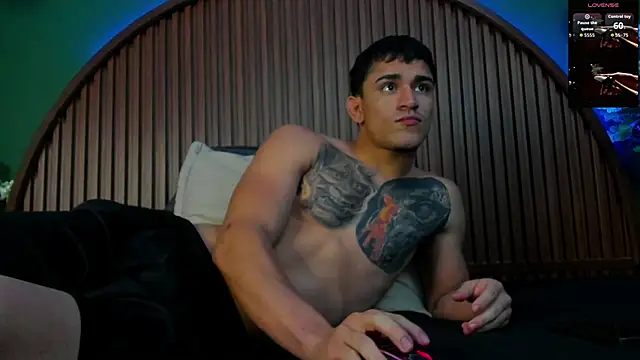 Snapshot of JeergMuscle chatting on October 2025 03:01:02 AM JeergMuscle online show from October 2025 03:01:02 AM