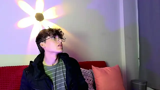 bellmontneon online show from September 2025 11:15:01 AM