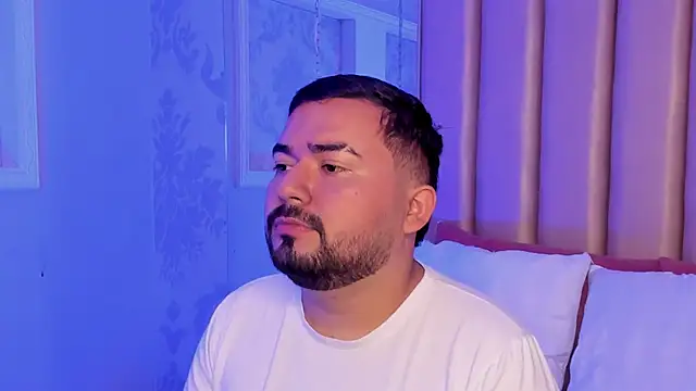 SoyGaelOso online show from October 2025 07:33:01 PM