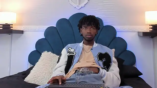 AllexJacob online show from September 2025 01:27:02 PM