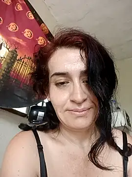 nailylol online show from July 2026 09:12:01 PM