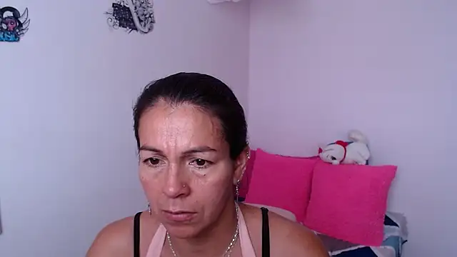 camilavargas  online show from February 2026 07:14:02 PM