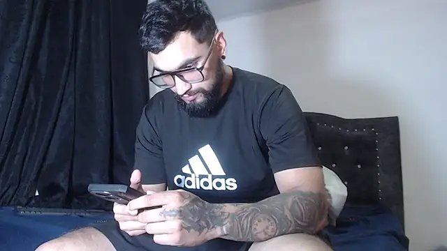 Chrys harris77 online show from March 2026 11:31:02 PM