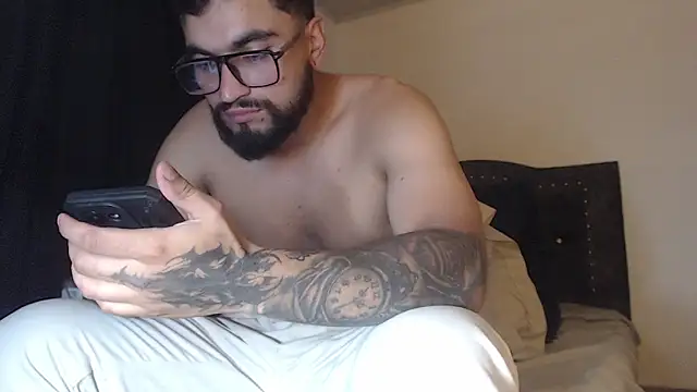 Chrys harris77 online show from April 2026 12:31:01 AM