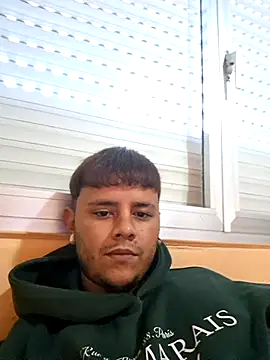 Snapshot of Meenlove chatting on September 2025 07:33:02 AM Meenlove online show from September 2025 07:33:02 AM