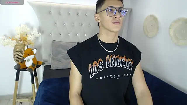 SalvadorFit online show from October 2025 08:28:02 PM