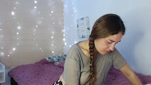 kat desiree online show from December 2025 01:08:01 PM