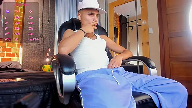 LucaClarke online show from September 2025 03:19:01 AM