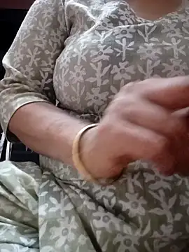 Snapshot of Jeya_thakur chatting on May 2026 06:10:01 AM Jeya thakur online show from May 2026 06:10:01 AM