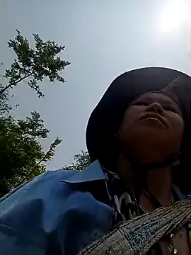 callistra online show from April 2026 05:08:02 AM