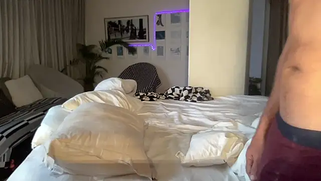 meilingmike online show from September 2025 03:52:01 AM