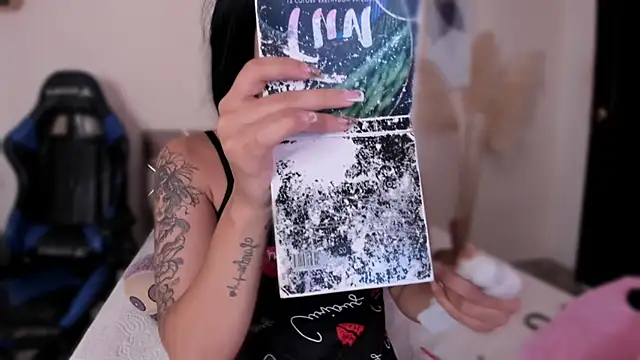 Snapshot of SofiaClarkson chatting on November 2025 11:40:02 AM SofiaClarkson online show from November 2025 11:40:02 AM