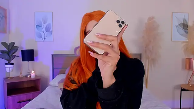 Snapshot of SofiaClarkson chatting on December 2025 12:54:01 PM SofiaClarkson online show from December 2025 12:54:01 PM