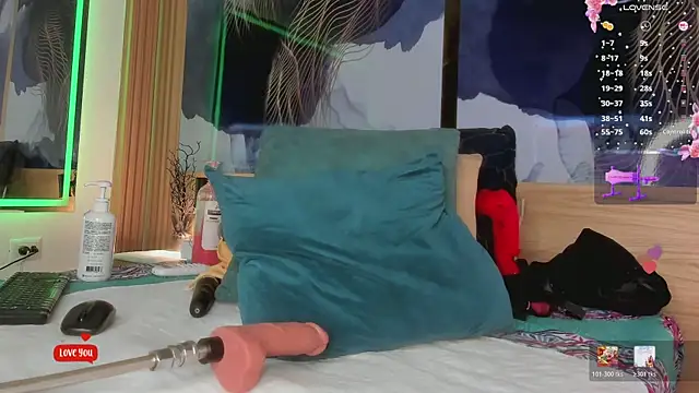 Anabacker01 online show from April 2026 06:10:01 PM