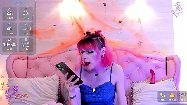 Rossiie Hunt  online show from October 2025 05:11:01 PM