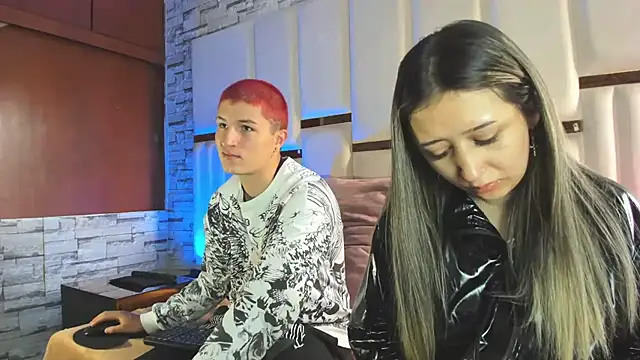 ANLLELOAndANGELA online show from April 2026 03:31:01 PM