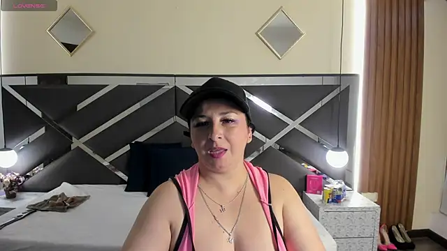 Snapshot of AgataThompson_ chatting on February 2026 08:20:02 PM AgataThompson online show from February 2026 08:20:02 PM