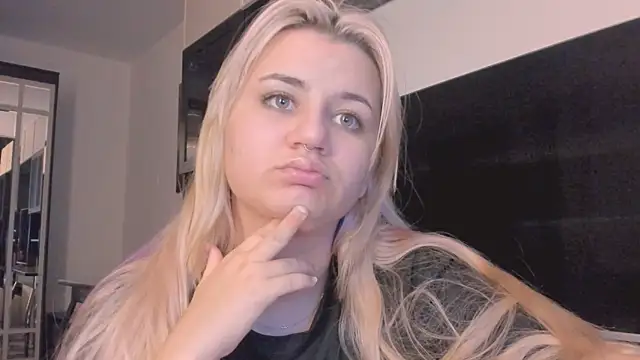 Snapshot of BarbaraSiren chatting on November 2025 04:50:01 PM BarbaraSiren online show from November 2025 04:50:01 PM