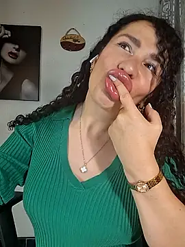 Lina 444 online show from January 2026 02:06:02 AM