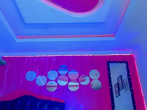 Julia Bulette1 online show from September 2025 02:48:02 AM