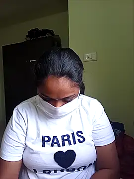 queendivya online show from October 2025 02:08:02 AM