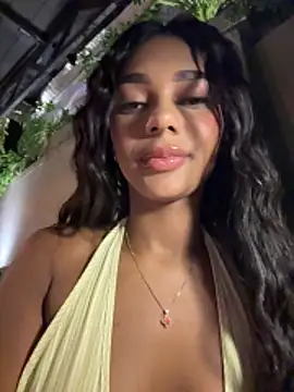 Snapshot of Savannahfisher chatting on June 2026 12:32:02 AM Savannahfisher online show from June 2026 12:32:02 AM