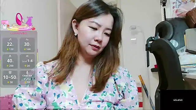 Snapshot of sallycui chatting on July 2026 01:13:02 PM sallycui online show from July 2026 01:13:02 PM