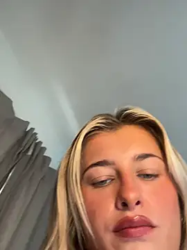 BabyBluexox online show from June 2026 11:07:01 AM